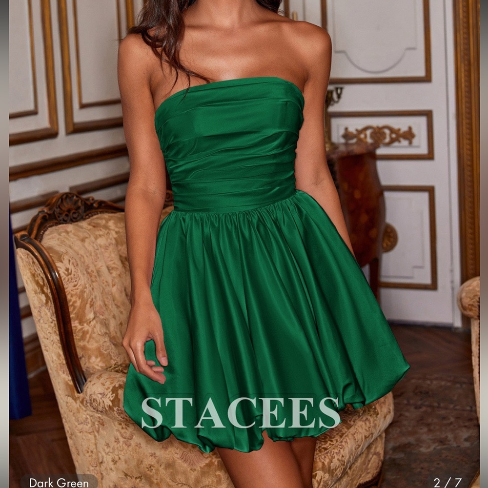 Stacee’s Dark Green Strapless Dress